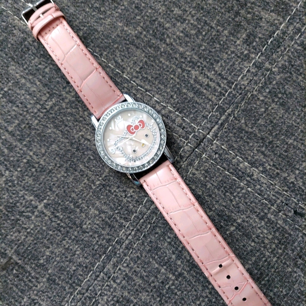 EUC Hello Kitty watch